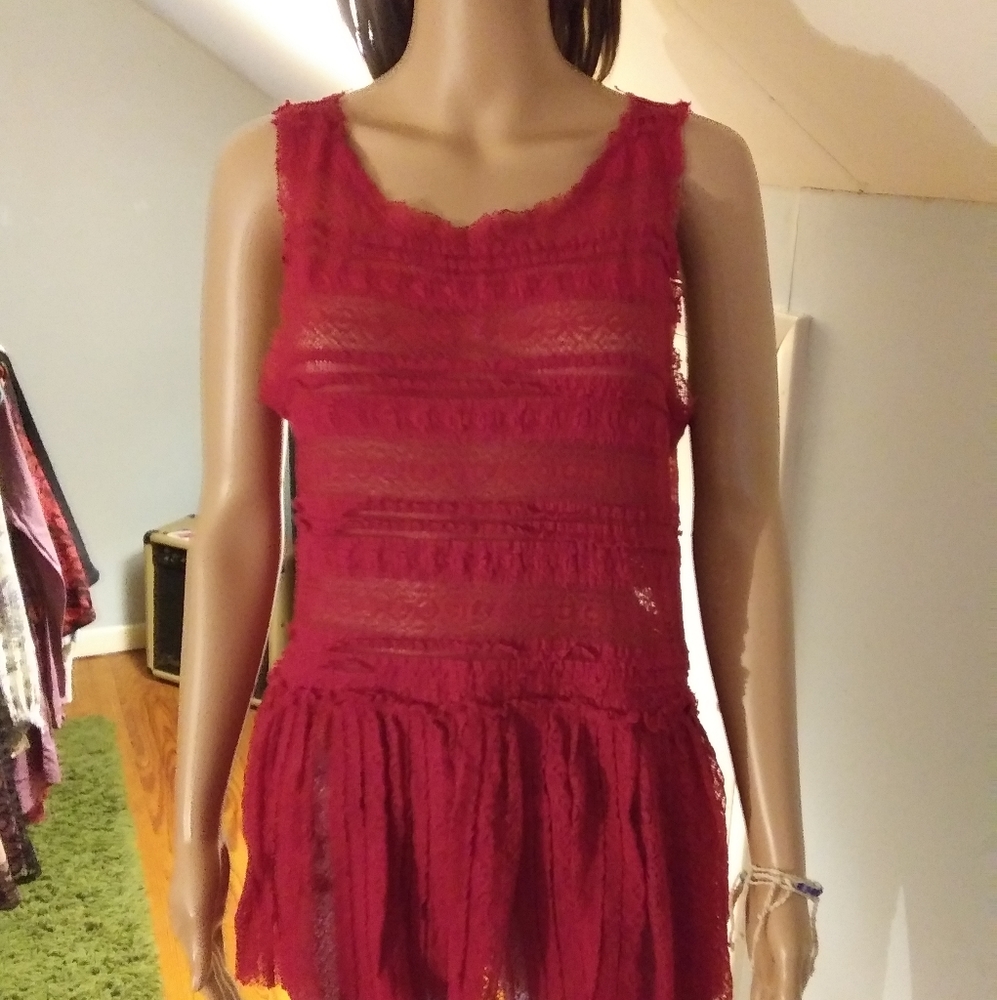 Free People burgundy lace top. Sz-M
